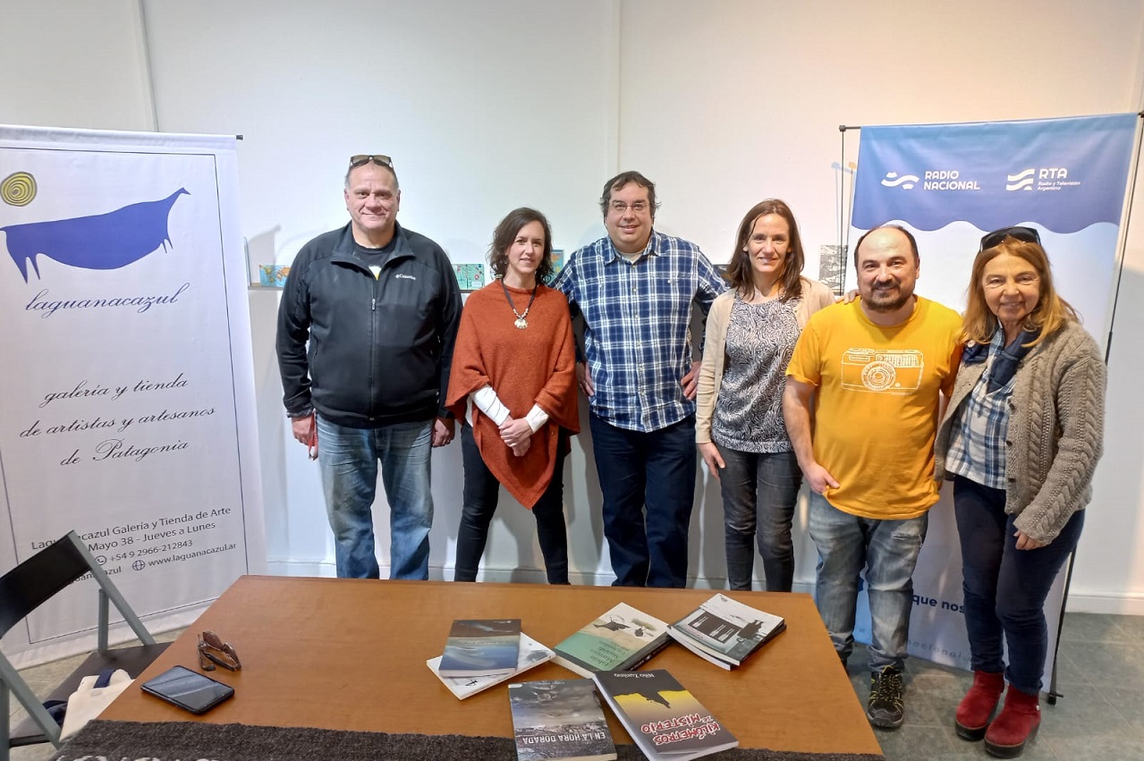 Radio Bandera, transmisiones, capacitación, cultura, arreglos, visitas...